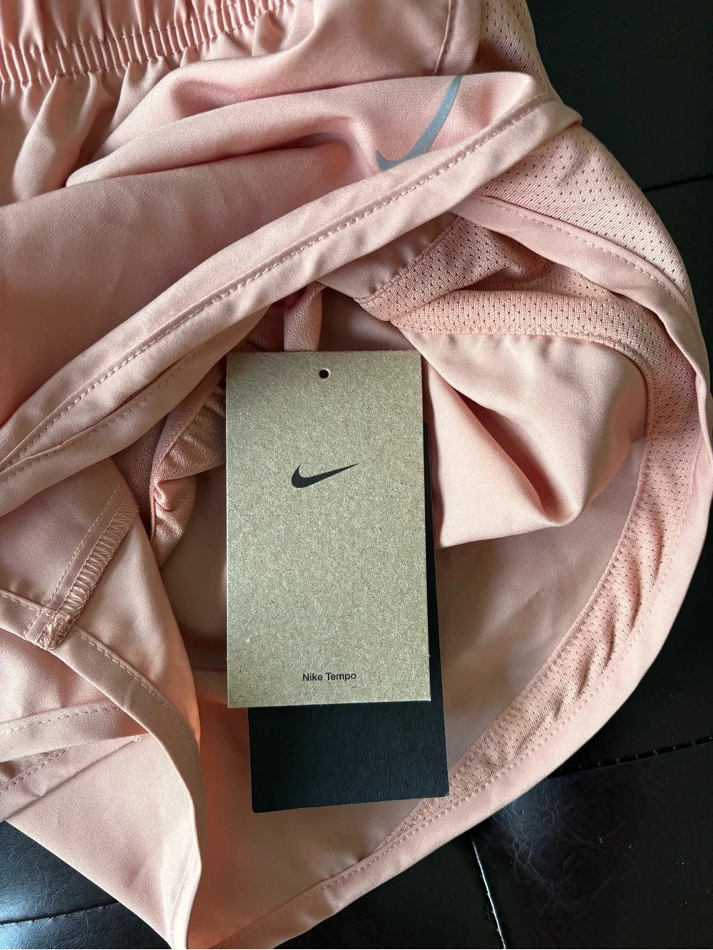 Women’s Nike Tempo Mid Rise 3” Peach Running Shorts NWT